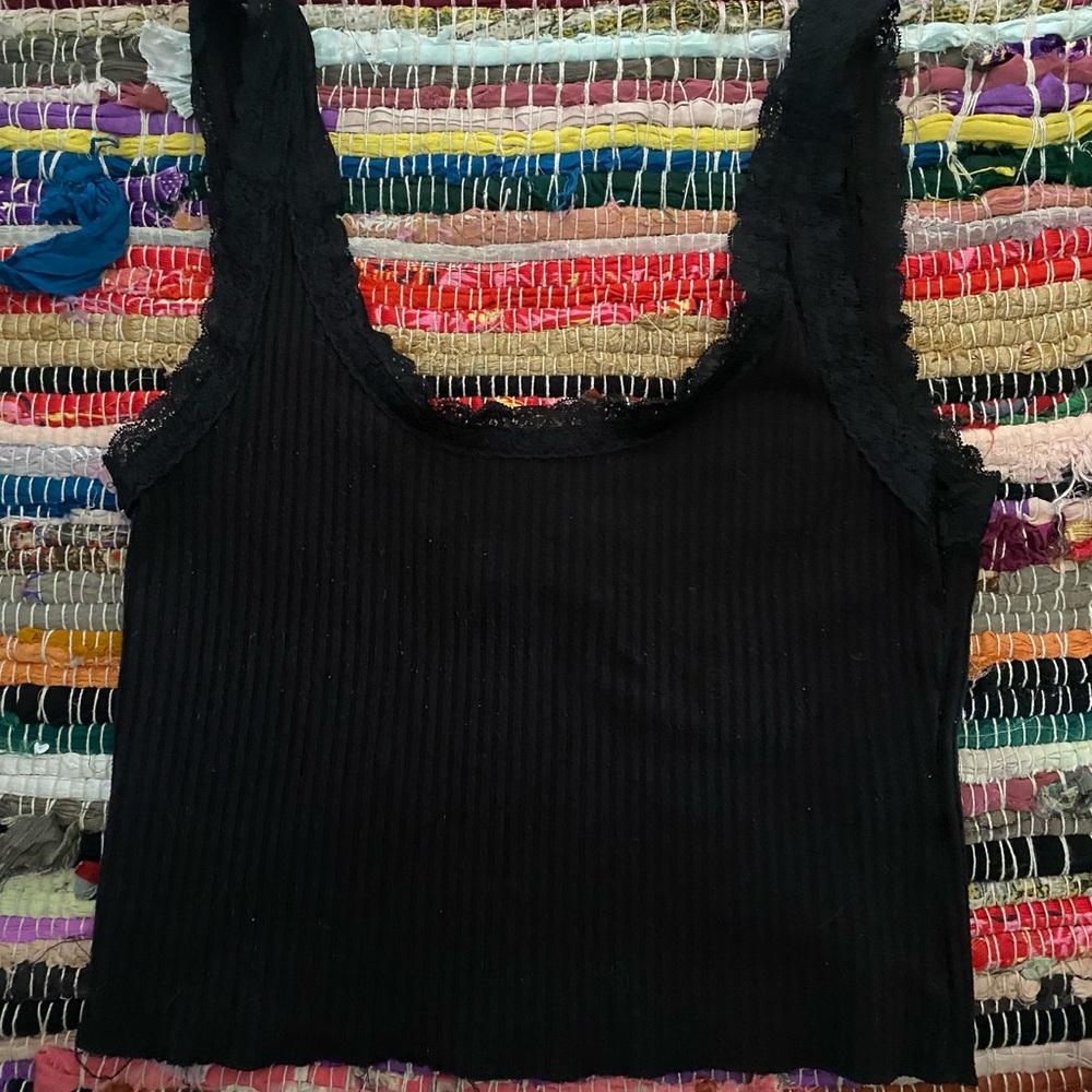 Black Lace Crop Top / M
